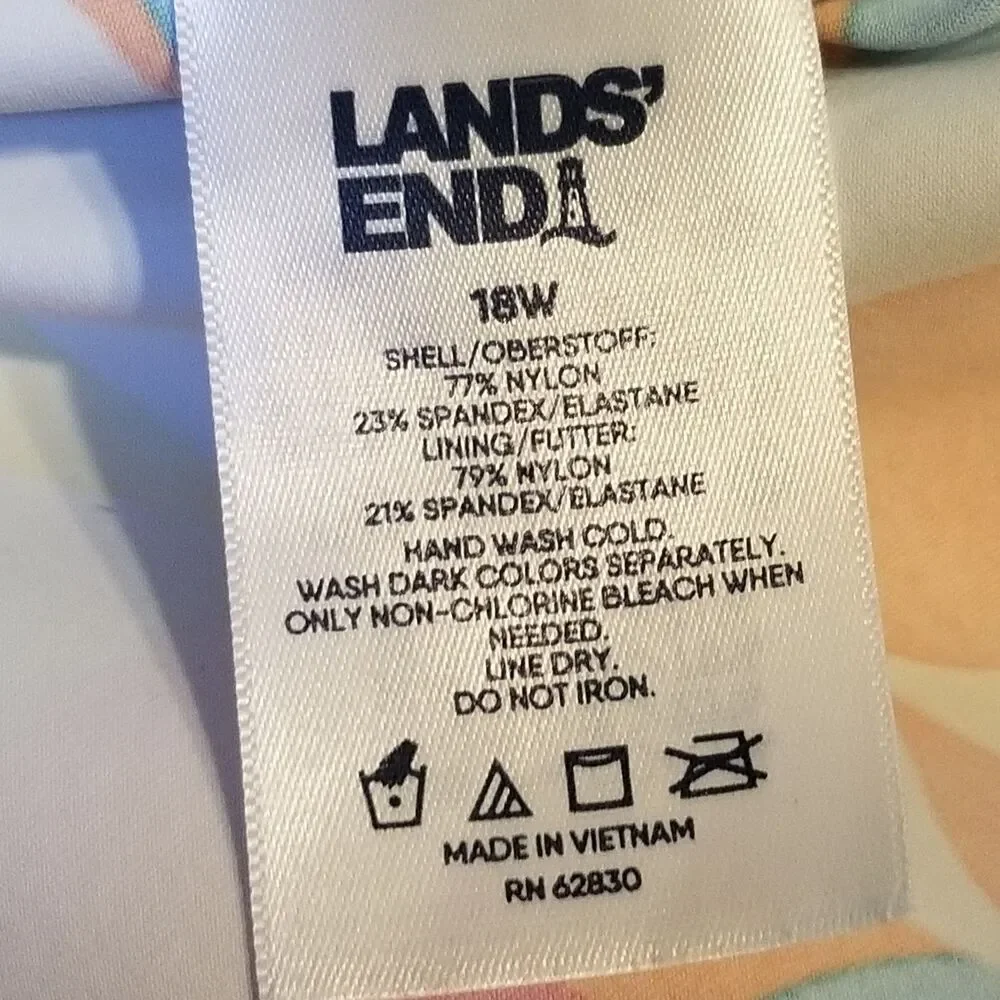 Lands’ End 18W Tankini Top Padded Shelf Bra Floral Flower Power Boho Beach